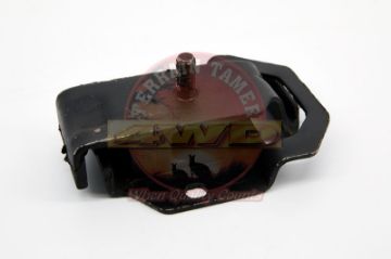 ENGINE MOUNT FRONT 2.6LP L/H MTM