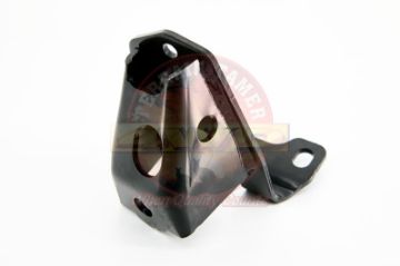 BRACKET STABILIZER BAR FRONT R/H LINK ROD TO CHASSIS